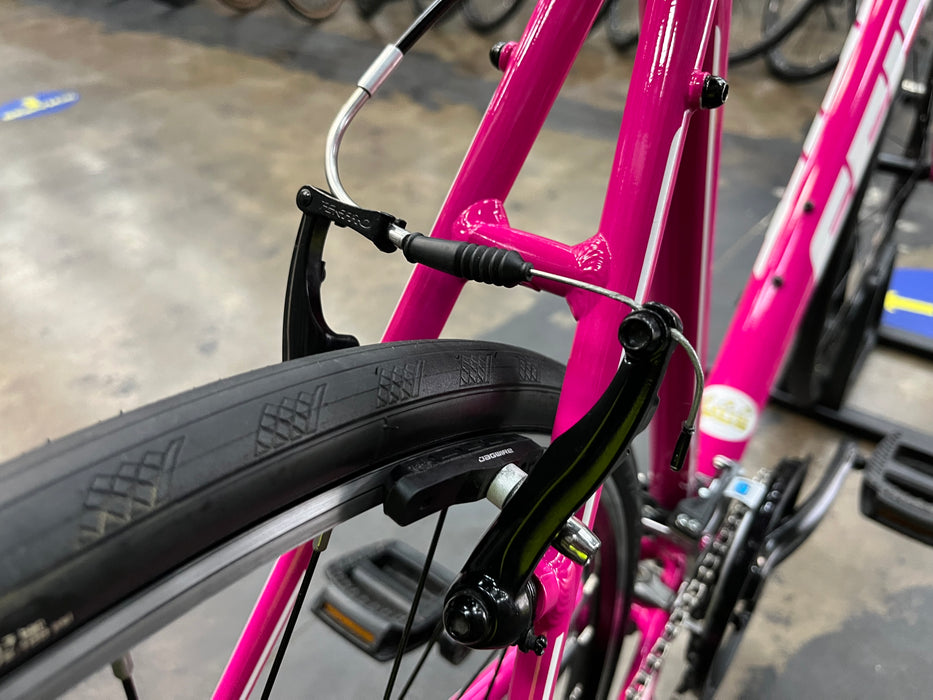 Felt Verza Speed 50 Shimano Altus 8 Speed - Magenta DEMO