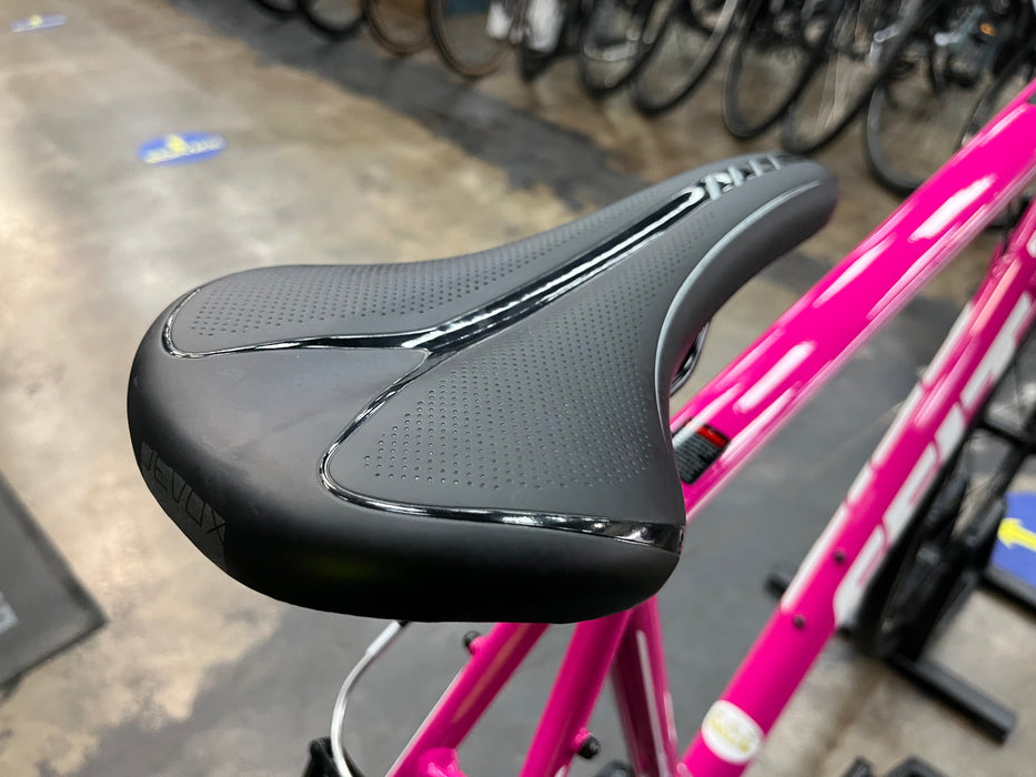 Felt Verza Speed 50 Shimano Altus 8 Speed - Magenta DEMO