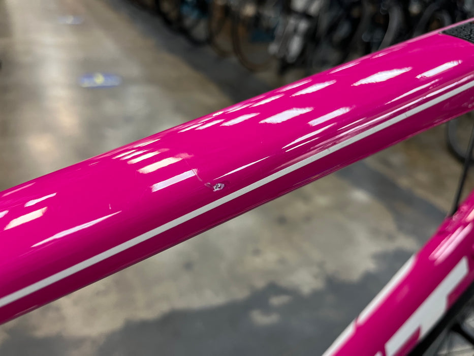 Felt Verza Speed 50 Shimano Altus 8 Speed - Magenta DEMO