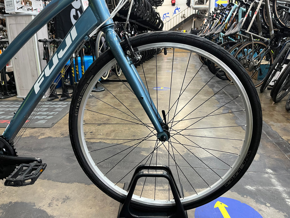 Fuji Absolute 2.3 Shimano Altus 7 Speed - Blue DEMO