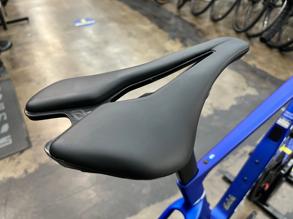 Pinarello F5 Shimano 105 Di2 12 Speed - Impulse Blue USED