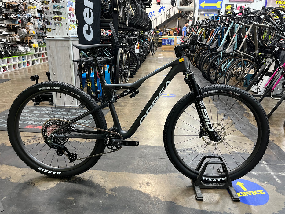 Orbea Oiz M10 AXS SRAM Flight Attendant SID Ultimate