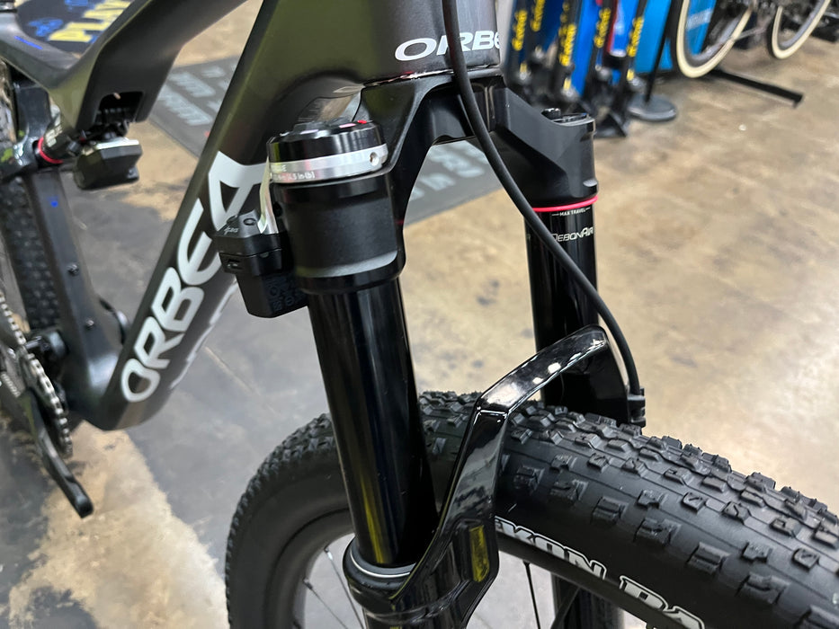 Orbea Oiz M10 AXS SRAM Flight Attendant SID Ultimate