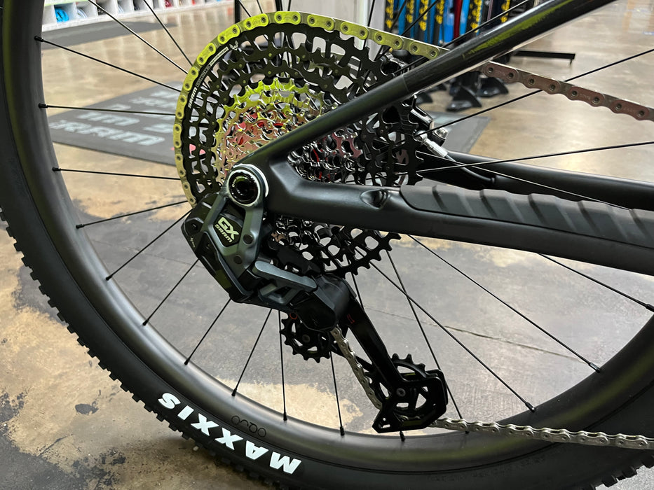 Orbea Oiz M10 AXS SRAM Flight Attendant SID Ultimate