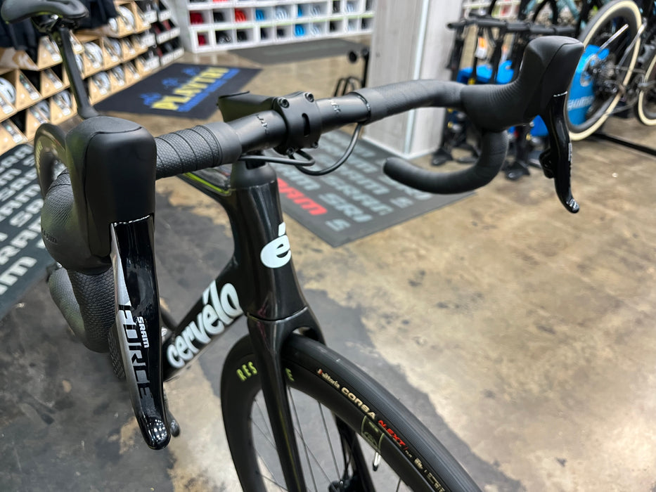 Cervelo Soloist SRAM Force eTap AXS D1 12 Speed w/ Reserve 52/63 Paris Green Wheelset