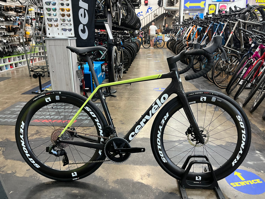 Cervelo R5 SRAM Rival eTap AXS w/ Reynolds AR60 Wheels - Paris Green