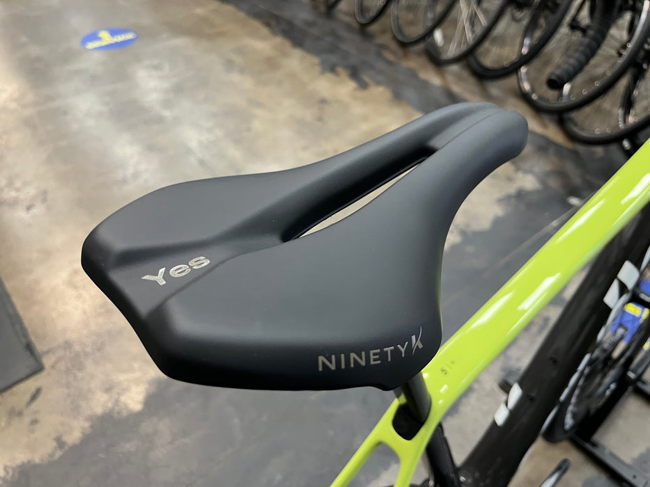 Cervelo R5 SRAM Rival eTap AXS w/ Reynolds AR60 Wheels - Paris Green