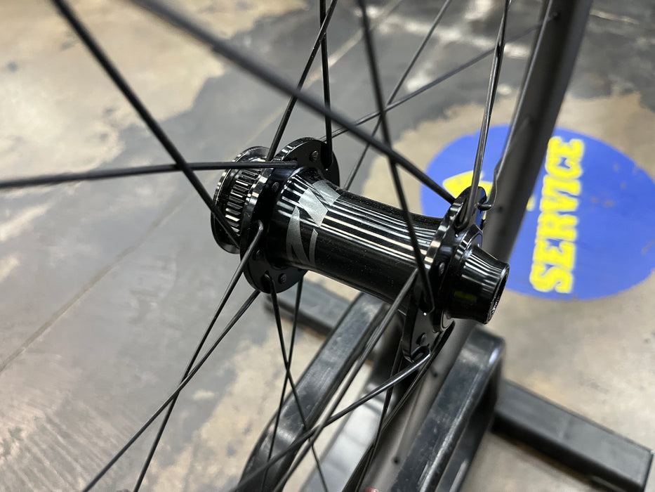 Reserve Wheels 40/44 Disc Tubeless Carbon Wheelset