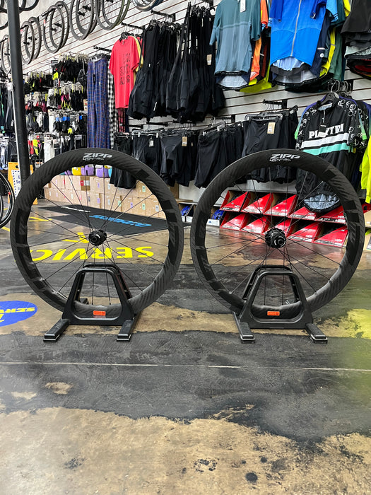 Zipp 454 NSW Tubeless Disc Brake Wheelset