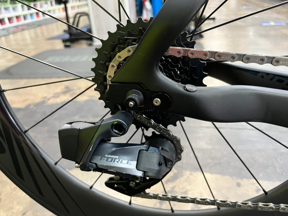 Fuji Norcom Straight 1.3 SRAM Force eTap AXS - Carbon Teal DEMO