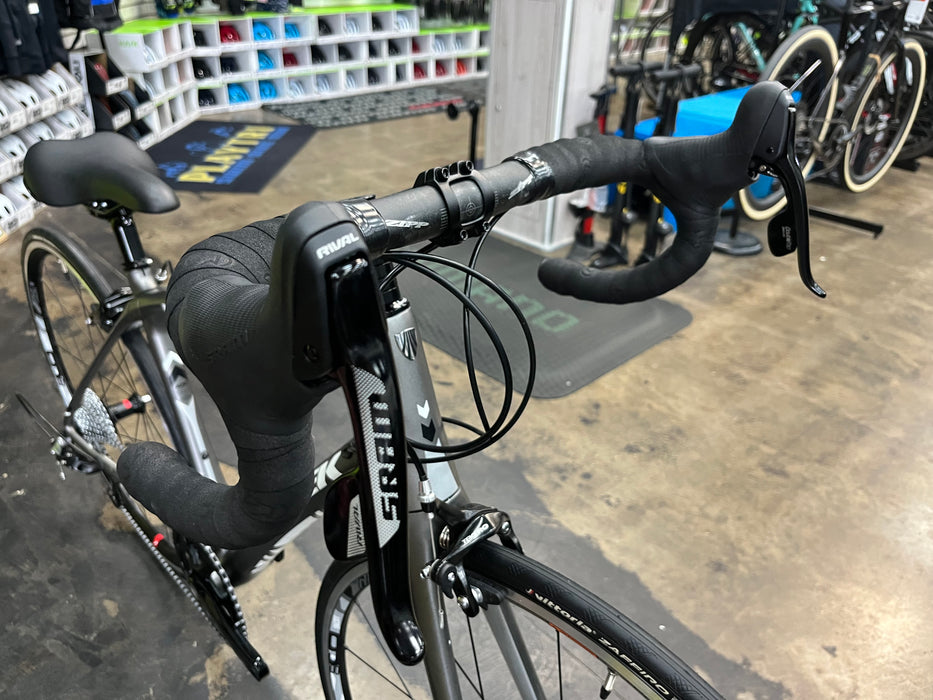 Trek Silque SL SRAM Rival 11 Speed - Gray USED