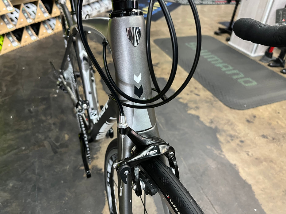 Trek Silque SL SRAM Rival 11 Speed - Gray USED