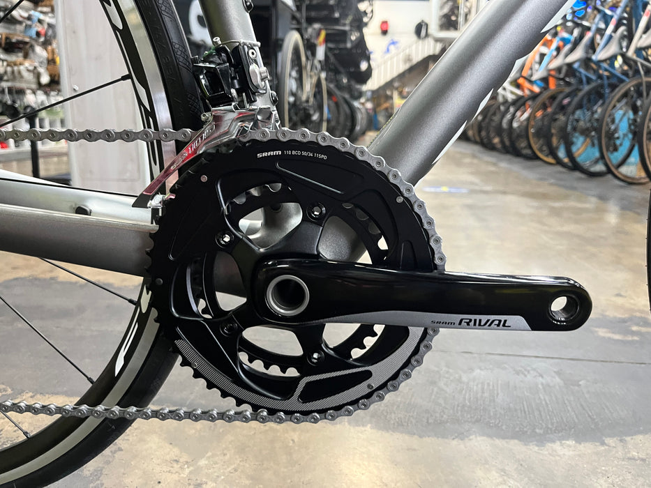 Trek Silque SL SRAM Rival 11 Speed - Gray USED