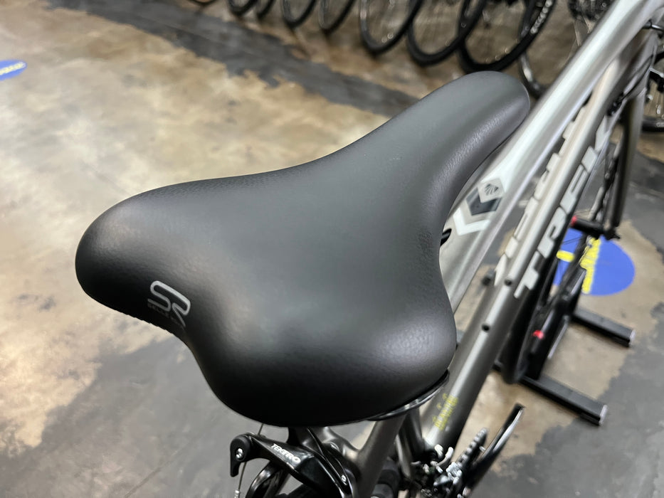 Trek Silque SL SRAM Rival 11 Speed - Gray USED