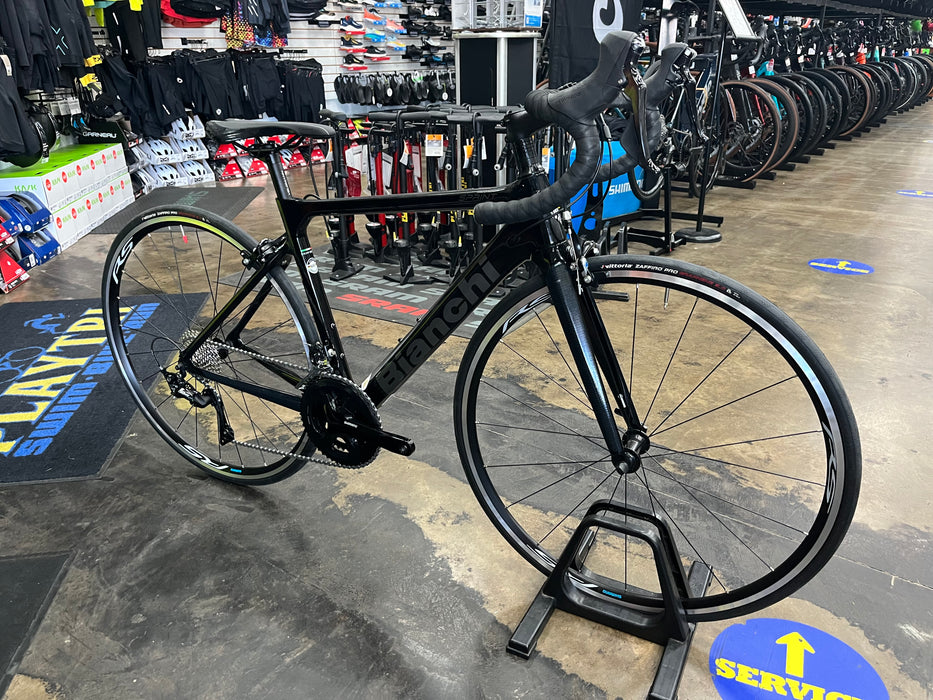 bianchi 105 road bike Bianchi Sprint 105 11 Speed