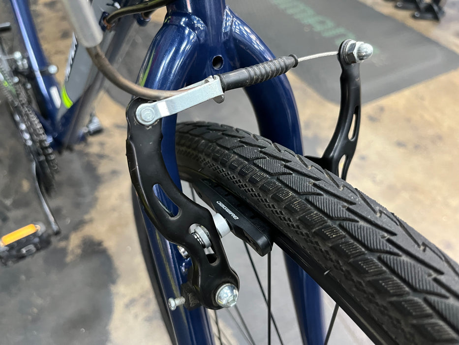 Roadmaster Adventures Hybrid Bike - Blue USED