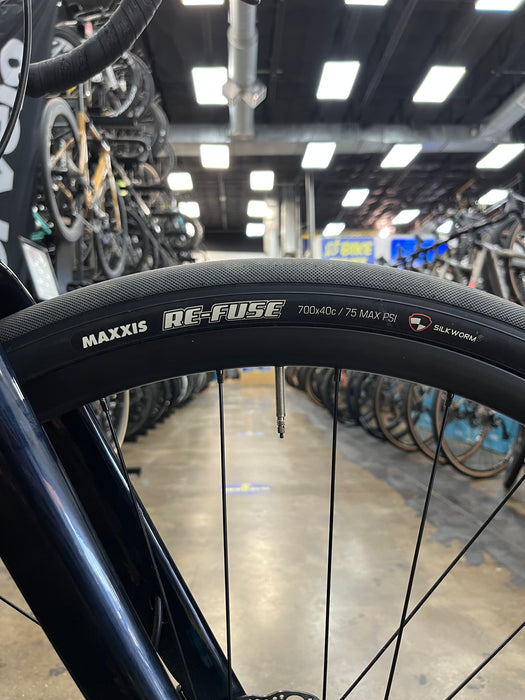 Felt Broam 60 Shimano Sora 8 Speed - Midnight Fade Blue DEMO