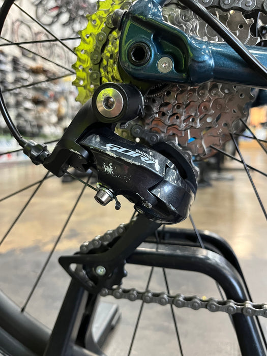 Felt Broam 60 Shimano Sora 8 Speed - Midnight Fade Blue DEMO