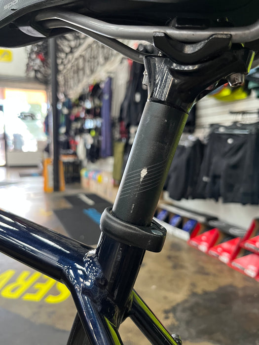 Felt Broam 60 Shimano Sora 8 Speed - Midnight Fade Blue DEMO