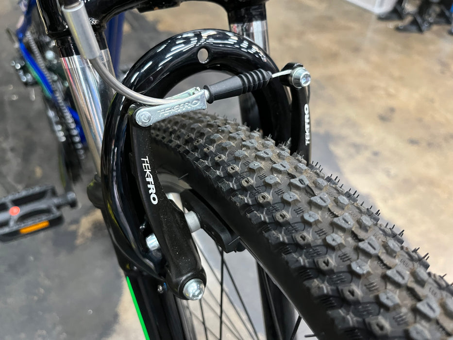Reid Scout 24 Kid's Mountain Bike - Blue/Green DEMO