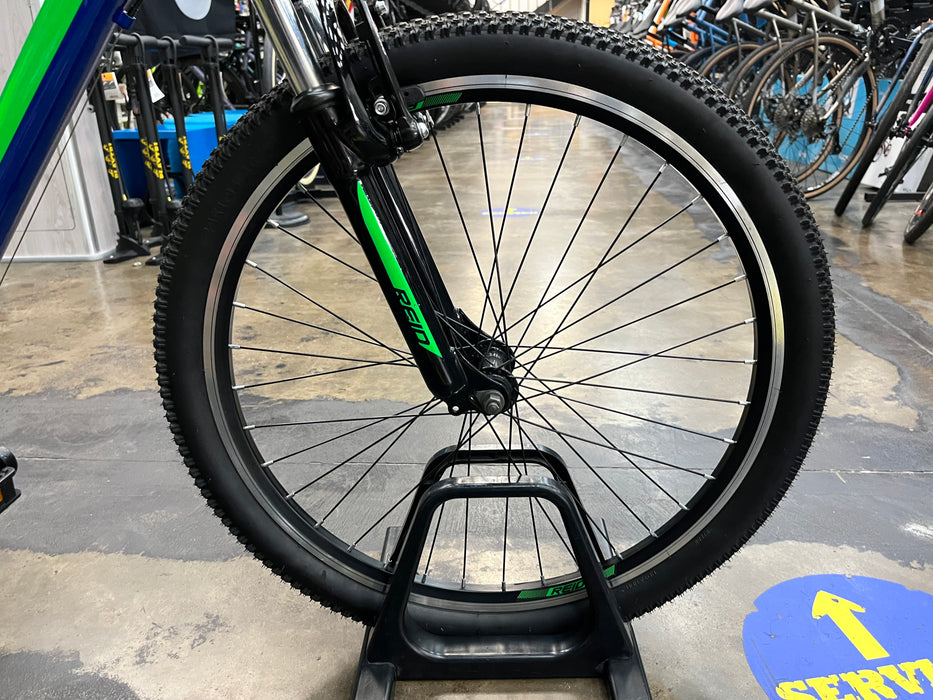 Reid Scout 24 Kid's Mountain Bike - Blue/Green DEMO