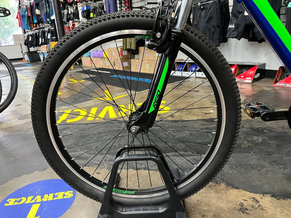 Reid Scout 24 Kid's Mountain Bike - Blue/Green DEMO