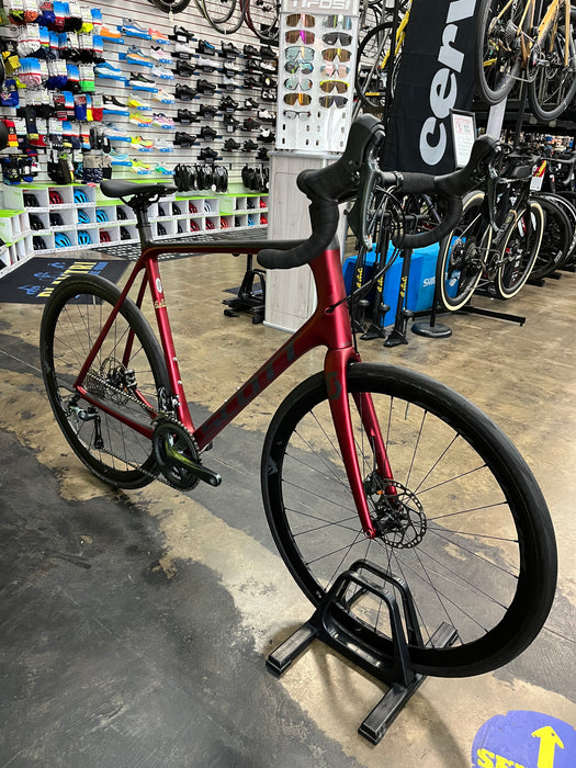 Scott Addict 30 Disc Shimano Tiagra 10 Speed - Red DEMO