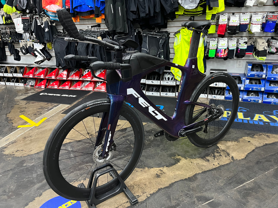 Felt IA FRD Shimano Ultegra Di2 w/Shimano Ultegra C60 Wheels 2025