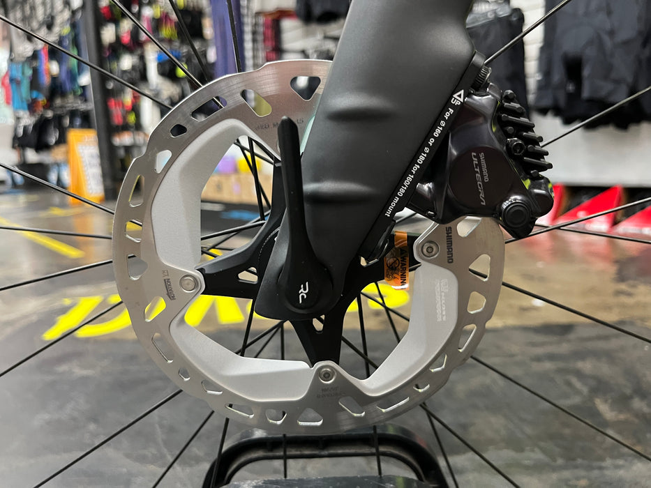Bianchi Oltre Pro Shimano Ultegra Di2 12 Speed - Black/Celeste