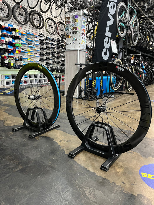 Reynolds AR58/62 Disc Carbon Clincher Tubeless Wheelset - Black Decals