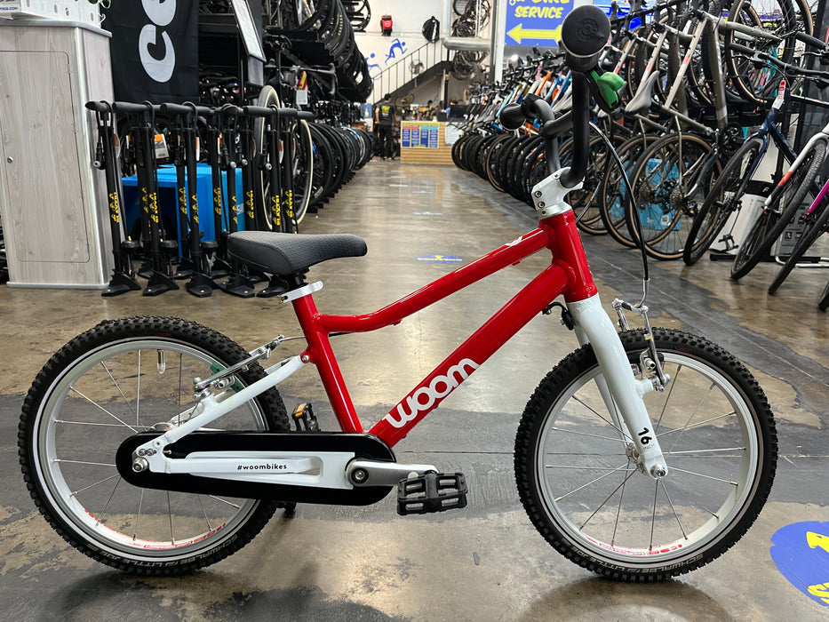 Woom Original 3 16" Bike - Woom Red DEMO