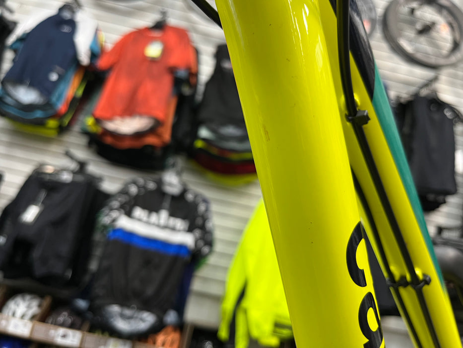 Cannondale Trail 24 Kid's Shimano Tourney 8 Speed - Hi-Vis Yellow DEMO