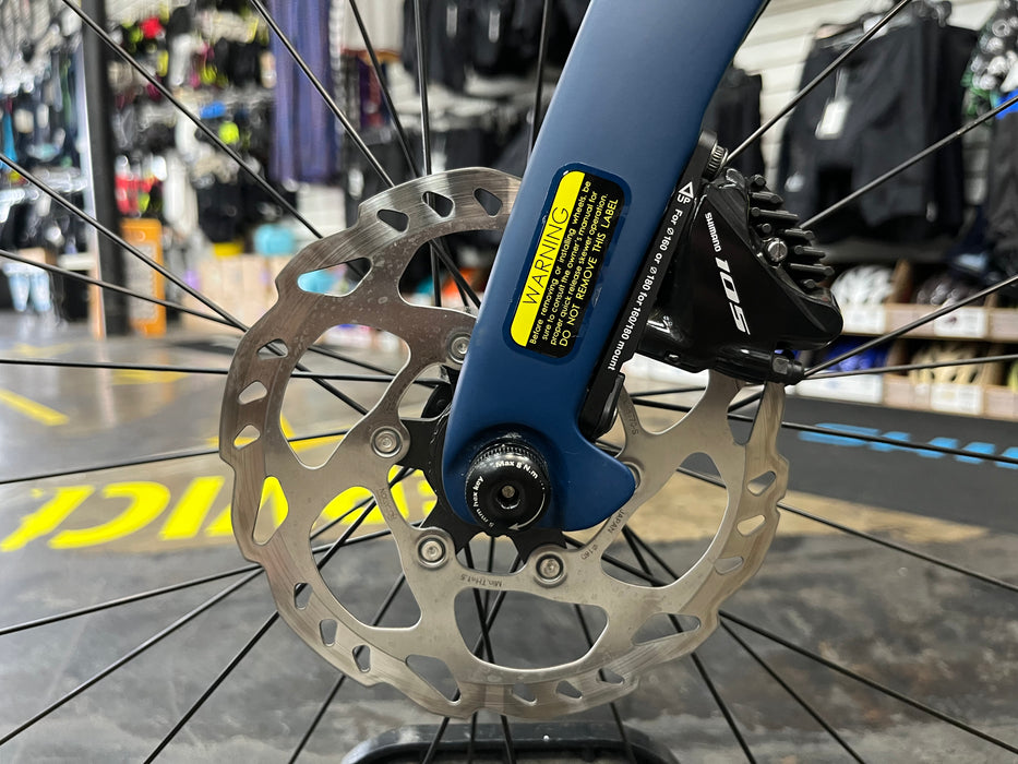 Pinarello Paris Shimano 105 11 Speed - Blue Steel DEMO