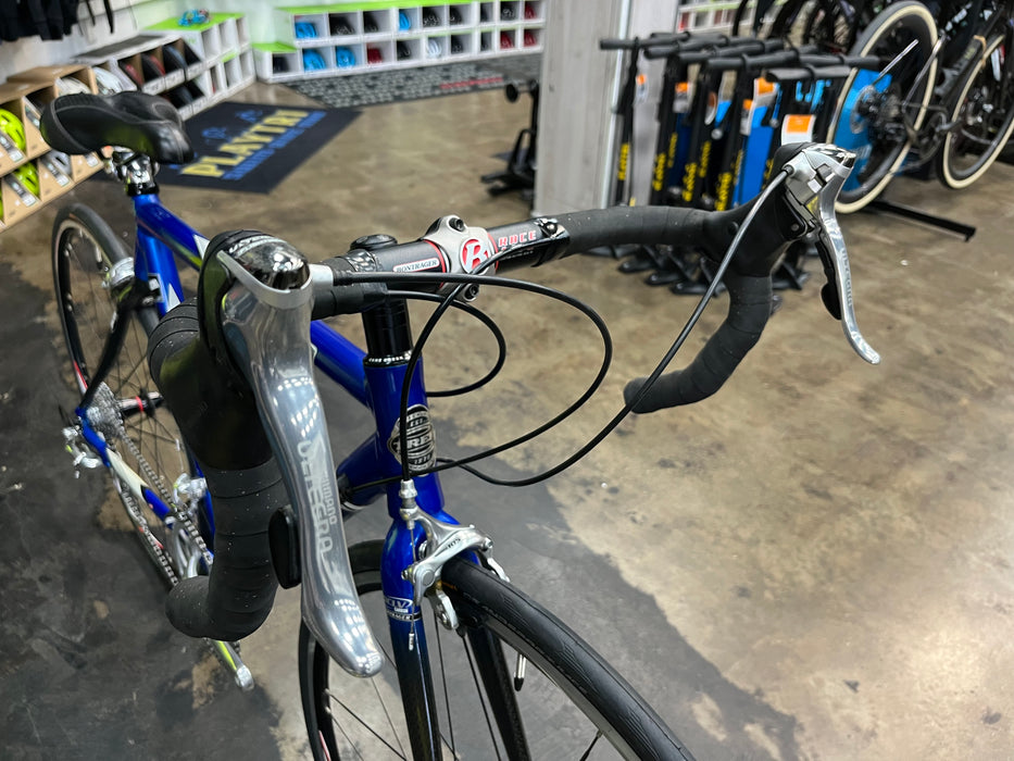 Trek 2200 Shimano Ultegra 9 Speed - Blue USED