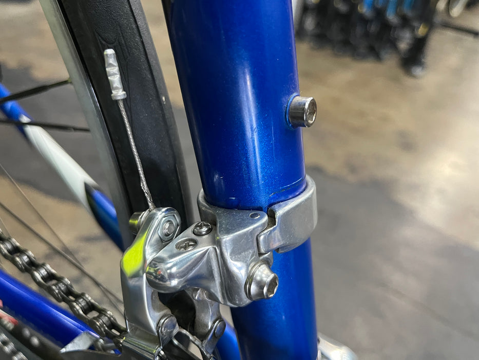 Trek 2200 Shimano Ultegra 9 Speed - Blue USED