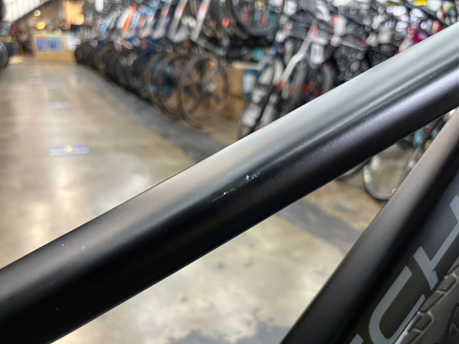 Batch The Urban Bike 27.5" Shimano Tourney - Matte Black DEMO