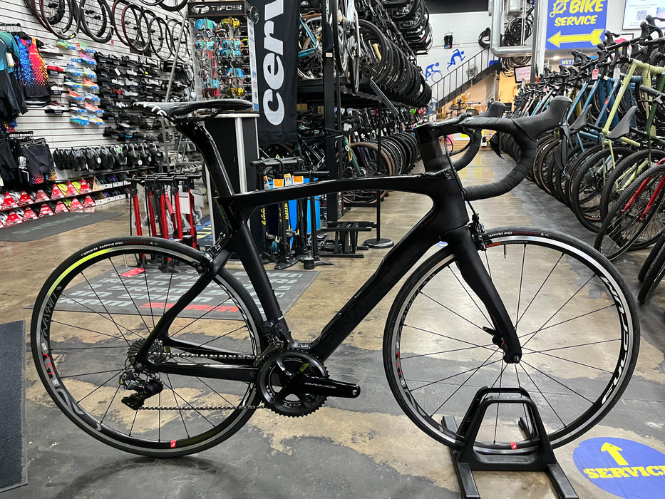 Pinarello Dogma F12 Shimano Dura-Ace Di2 11 Speed BOB 2021 USED
