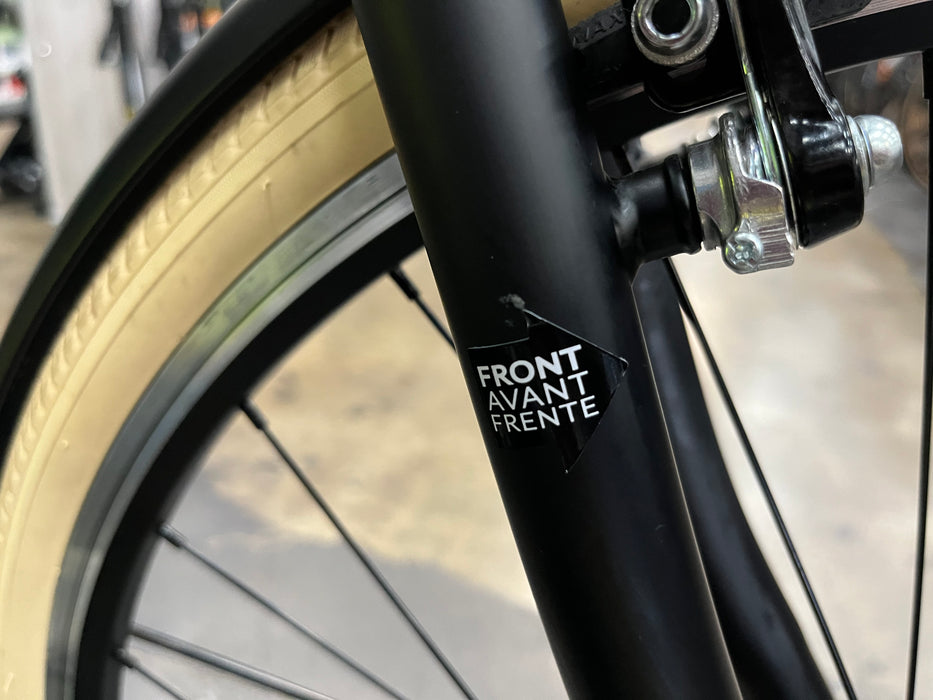 Retrospec Beaumont City Bike - 7 Speed - Matte Black DEMO