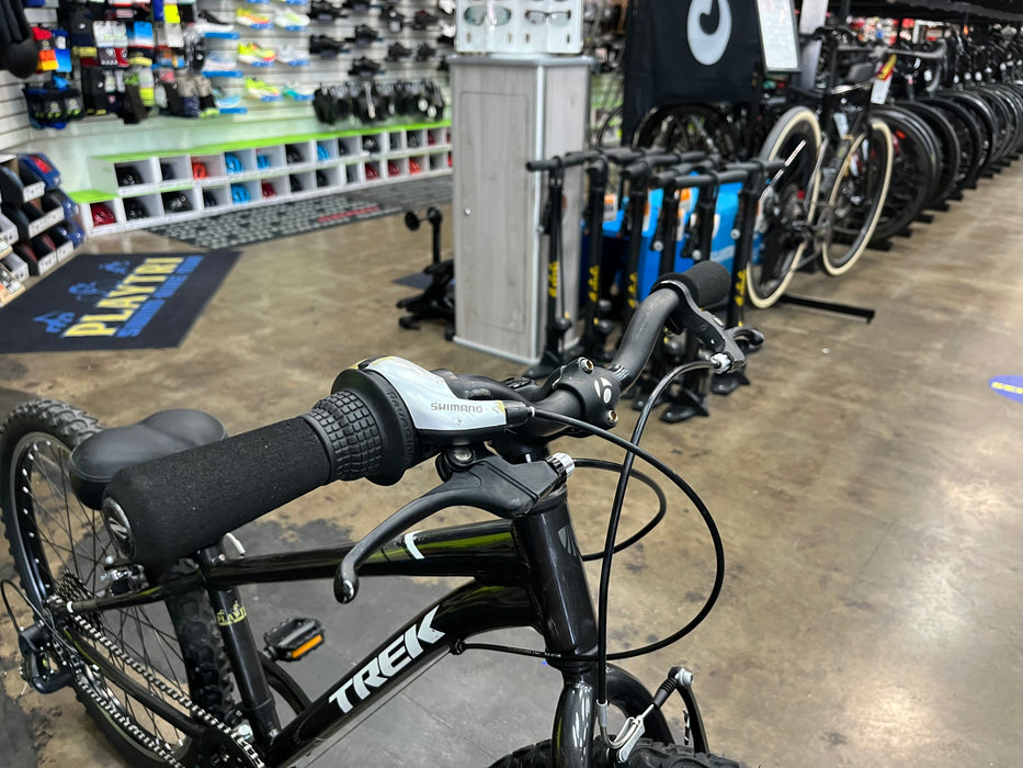 Trek Precaliber 24" Shimano Tourney 7 Speed - Metallic Black USED