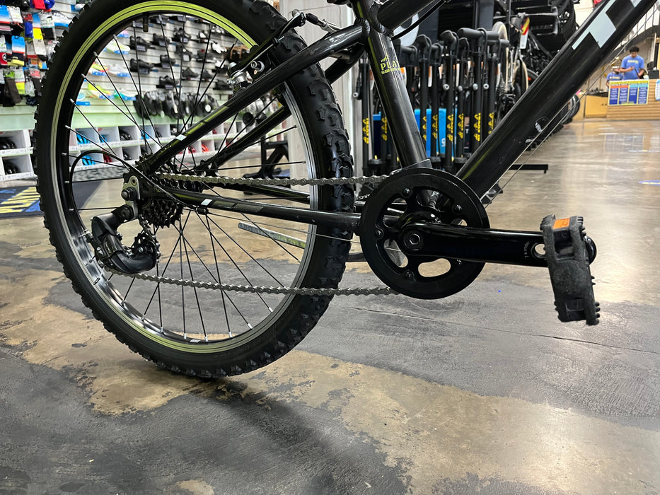 Trek Precaliber 24" Shimano Tourney 7 Speed - Metallic Black USED