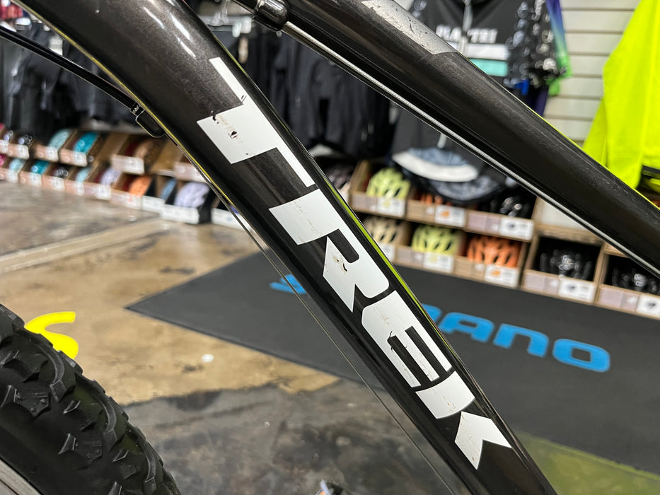 Trek Precaliber 24" Shimano Tourney 7 Speed - Metallic Black USED
