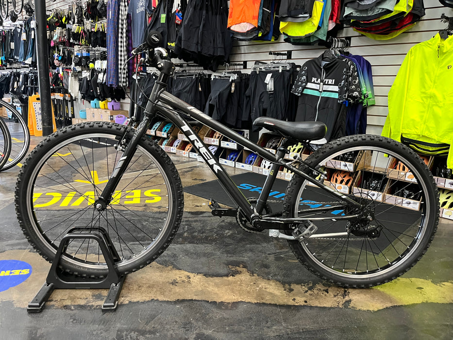 Trek Precaliber 24" Shimano Tourney 7 Speed - Metallic Black USED