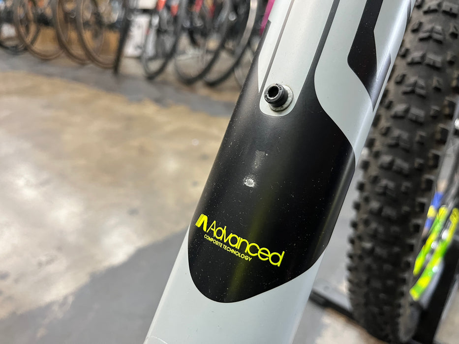 Giant XTC Advanced 27.5+ Single Speed - Grey USED