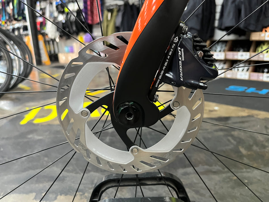Pinarello Dogma F12 Disk Shimano Ultegra 11 Speed - Venus Orange USED