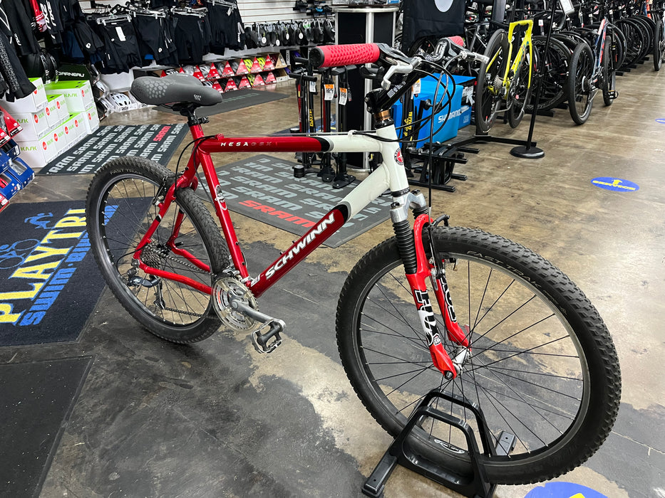 Schwinn Mesa GSX 26" Mountain Bike Shimano Deore LX - Red USED