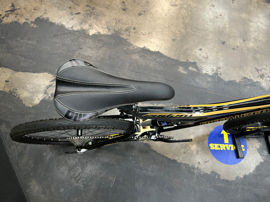 Specialized Enduro Comp Shimano XT 9 Speed 26" Wheels - Black/Gold USED