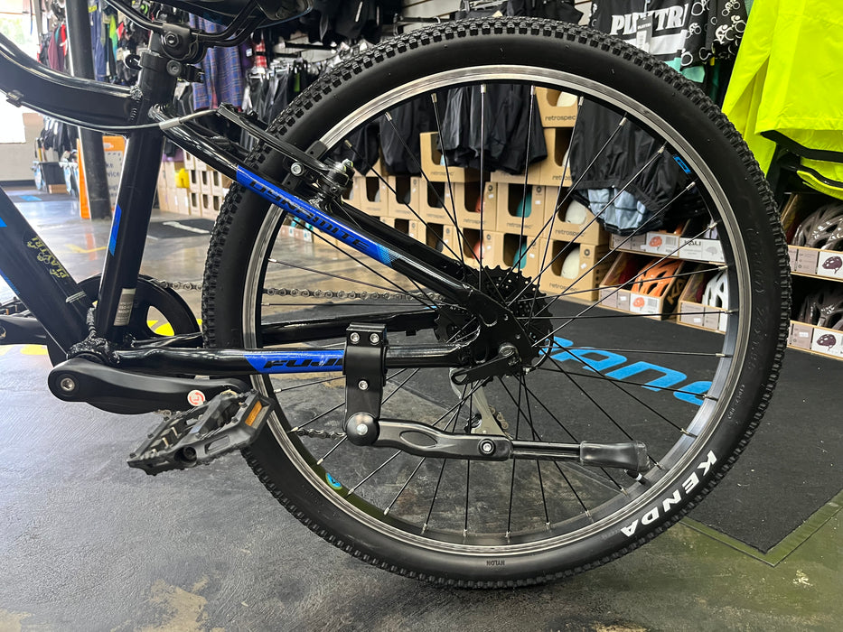 Fuji Dynamite 24 Shimano Acera 8 Speed - Black/Blue DEMO