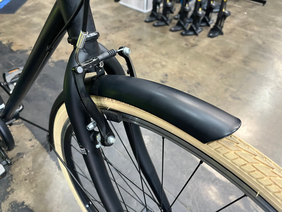Retrospec Beaumont City Bike - 7 Speed - Matte Black DEMO