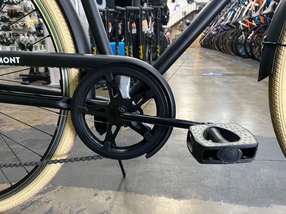 Retrospec Beaumont City Bike - 7 Speed - Matte Black DEMO