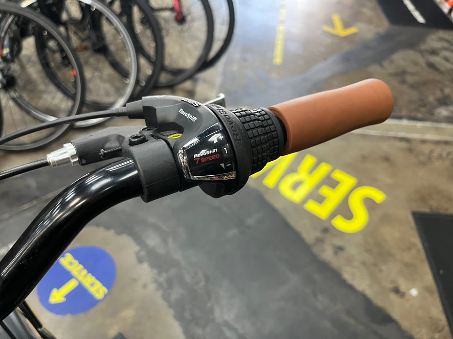 Retrospec Beaumont City Bike - 7 Speed - Matte Black DEMO